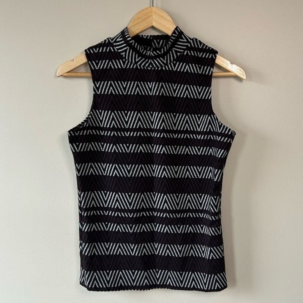 Aqua Black Multicolor Knit High Neckline Sleeveless Shirt Size Medium
